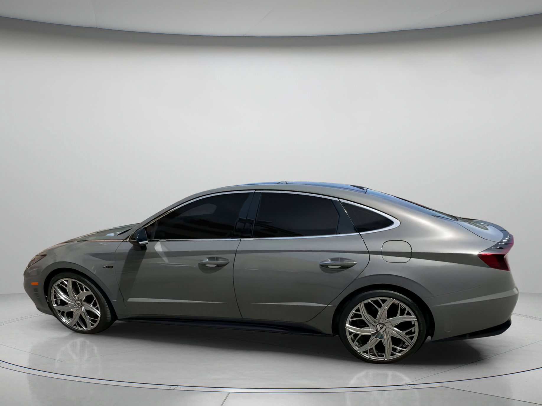 Used 2022 Hyundai Sonata N Line image 10