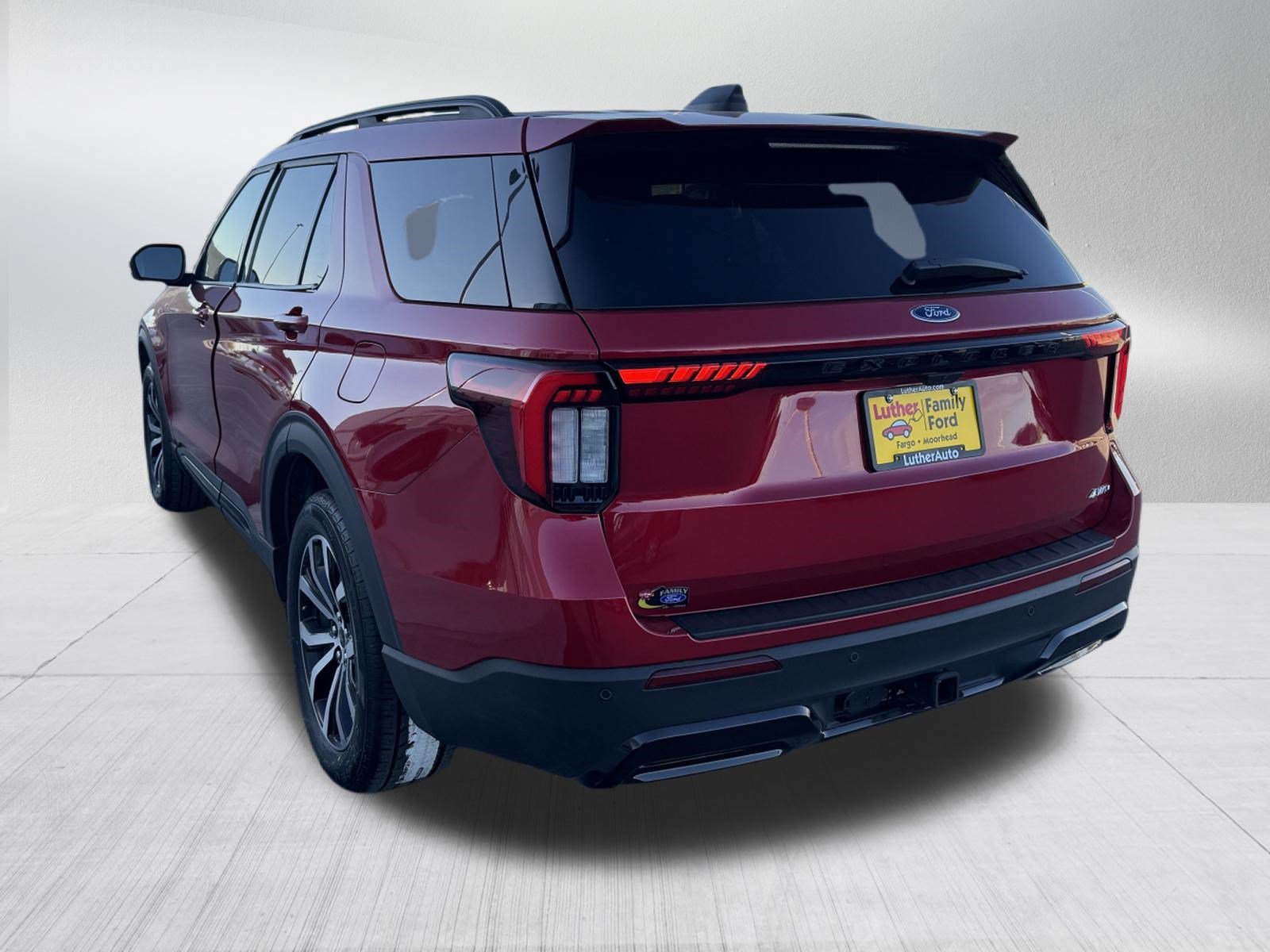 Certified 2025 Ford Explorer ST-Line AWD/4WD image 5