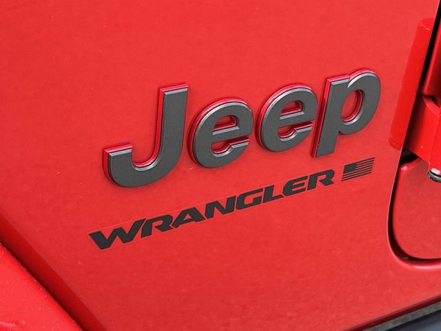 Used 2023 Jeep Wrangler Rubicon w/ Cold Weather Group image 11