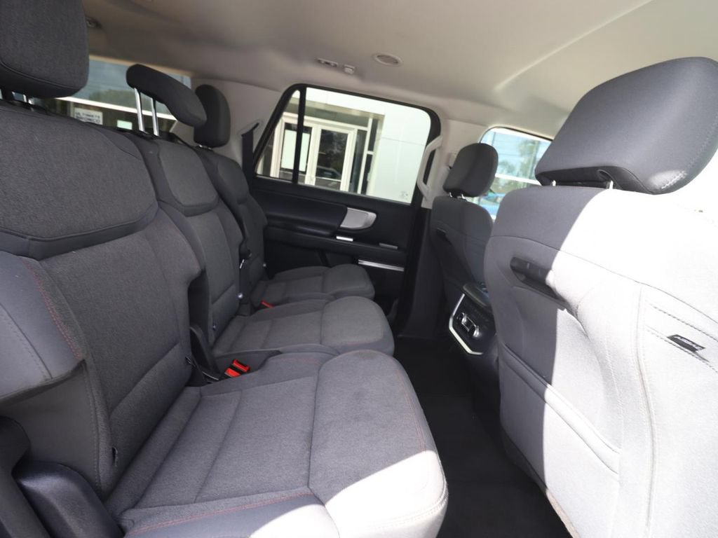 Certified 2025 Ford Expedition Max Active AWD/4WD image 25