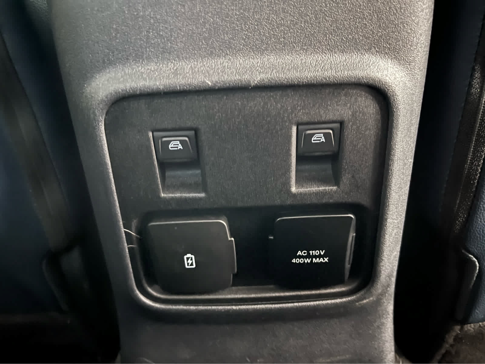 Certified 2023 Ford Bronco Outer Banks w/ Sasquatch Package AWD/4WD image 38