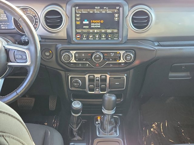 Used 2019 Jeep Wrangler Unlimited Sahara image 17