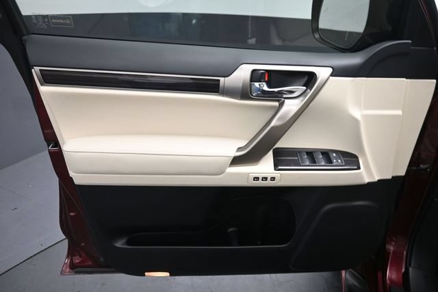 Used 2020 Lexus GX 460 Luxury w/ Luxury Sport Package AWD/4WD image 22