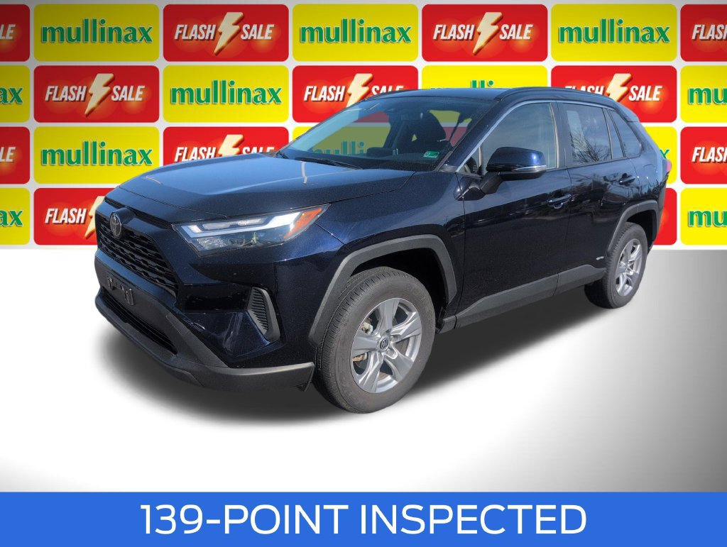 Used 2025 Toyota RAV4 XLE AWD/4WD image 15