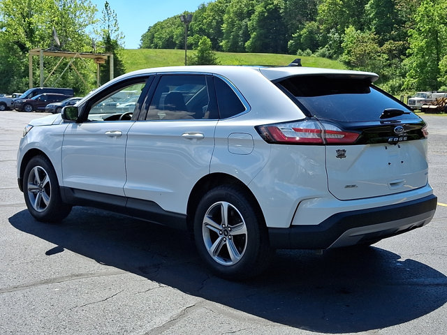 Certified 2024 Ford Edge SEL w/ Convenience Package AWD/4WD image 4