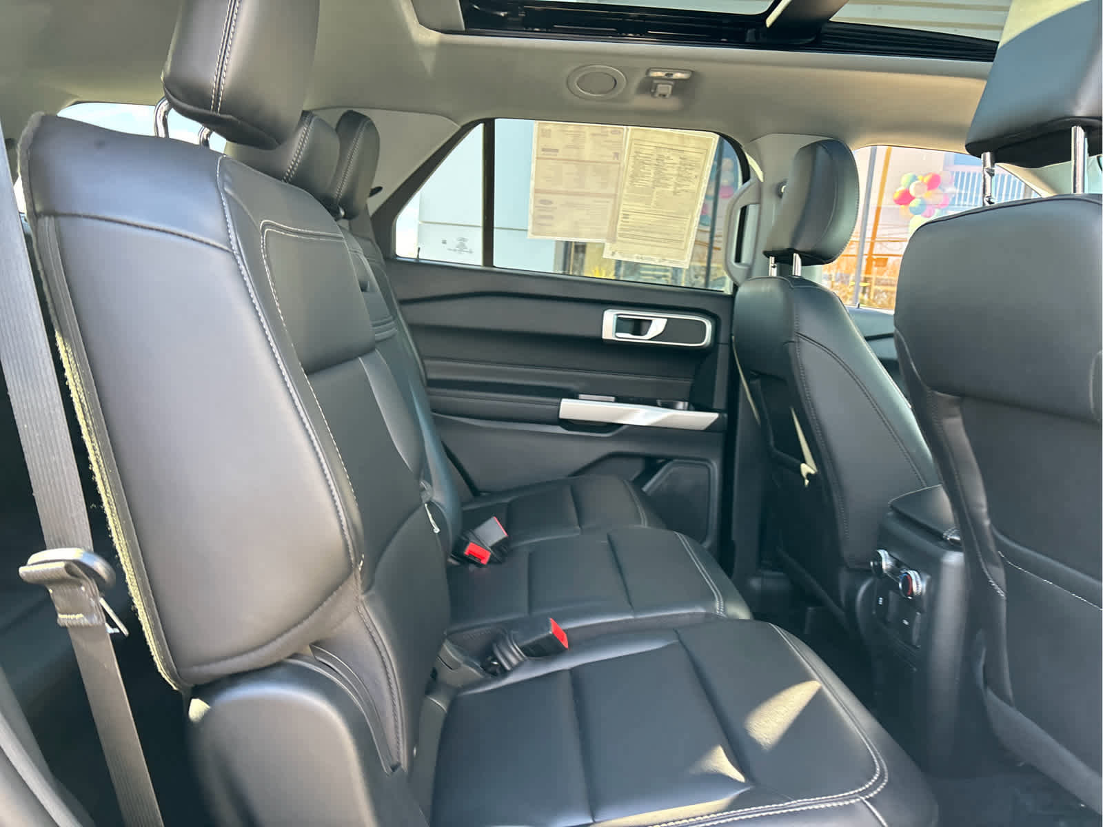 Certified 2022 Ford Explorer XLT w/ Equipment Group 202A image 34