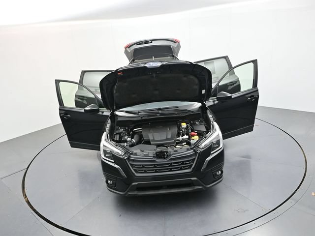 Used 2024 Subaru Forester Premium AWD/4WD image 32