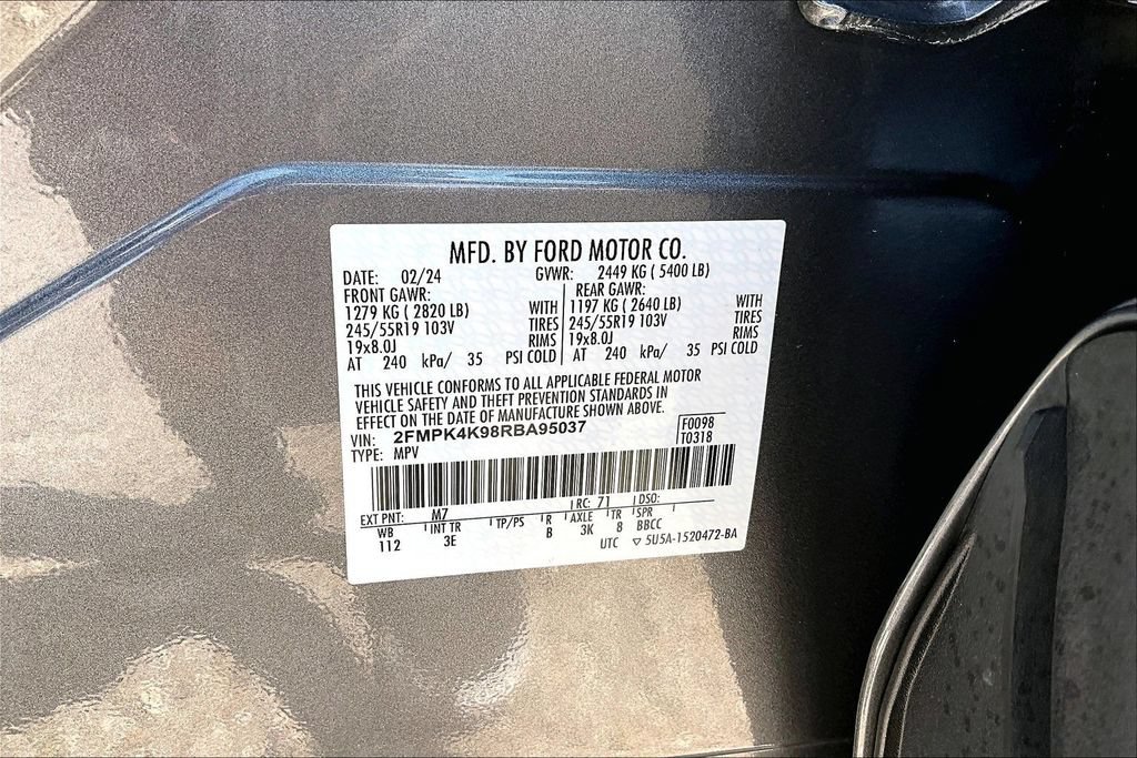 Certified 2024 Ford Edge Titanium AWD/4WD image 35