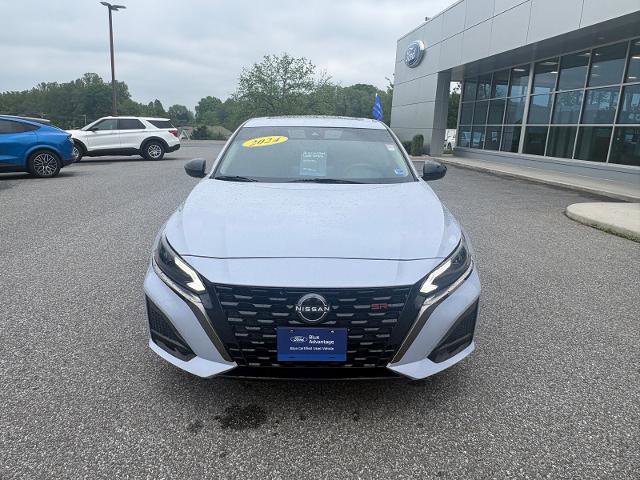 Used 2024 Nissan Altima 2.5 SR w/ SR Premium Package FWD image 8
