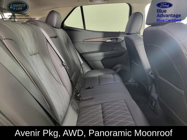Used 2023 Buick Envision Avenir AWD/4WD image 17