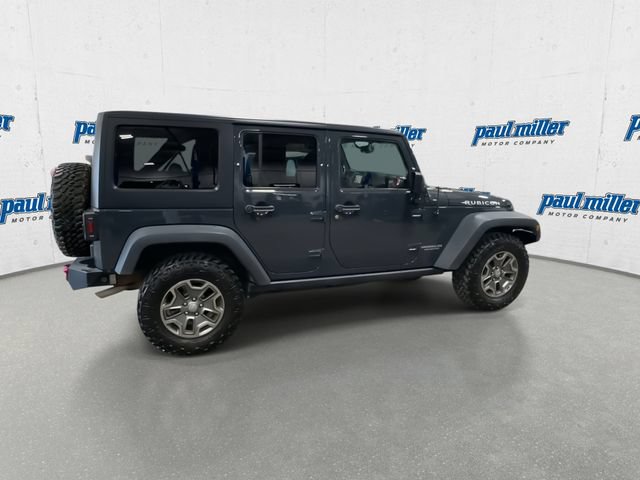 Used 2017 Jeep Wrangler Unlimited Rubicon w/ Connectivity Group AWD/4WD image 12