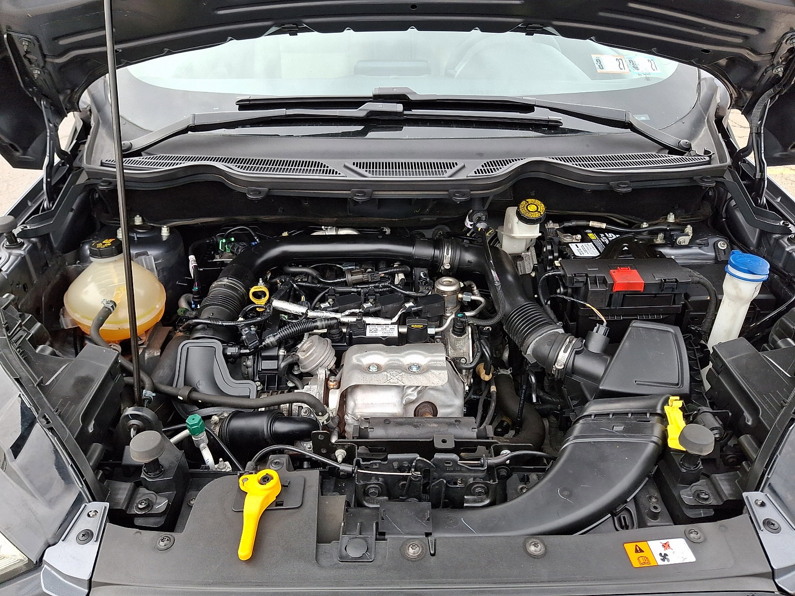 Certified 2018 Ford EcoSport S image 27