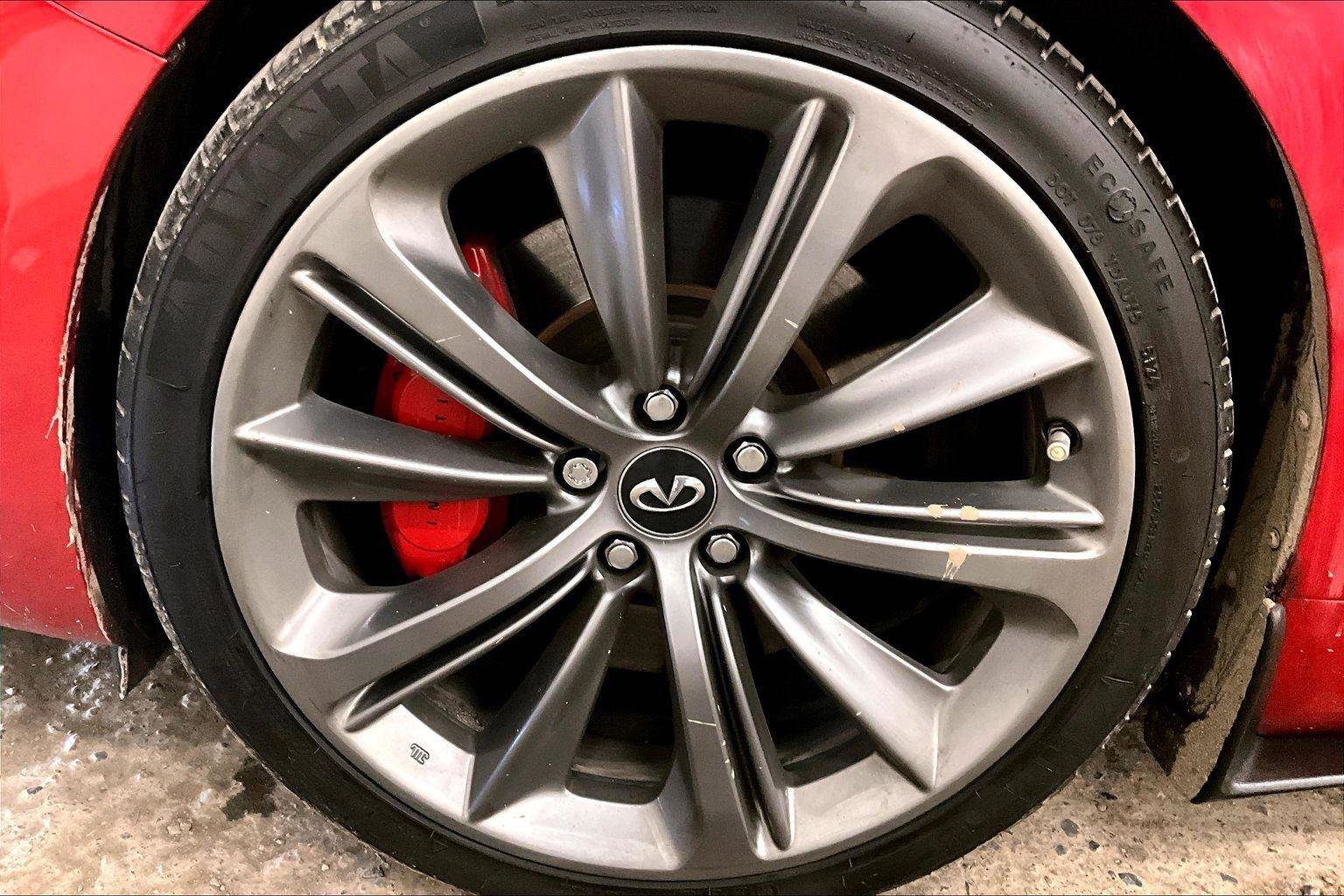 Used 2018 INFINITI Q60 Red Sport 400 w/ Pro Active Package image 10