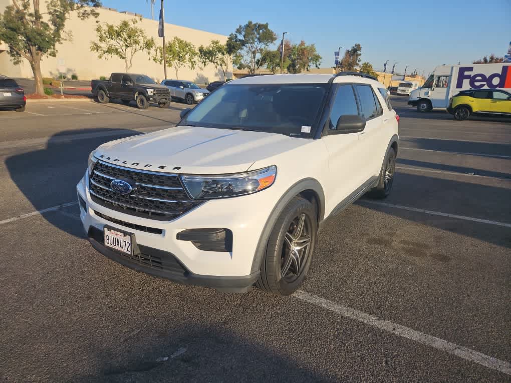 Certified 2021 Ford Explorer XLT RWD image 1