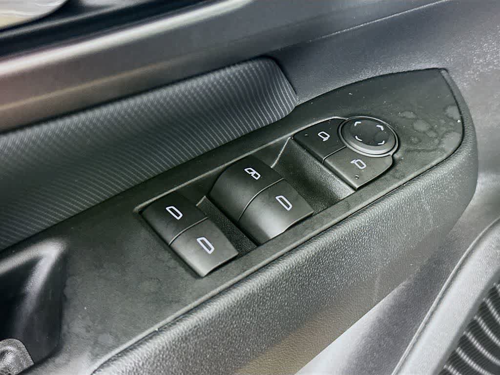 Used 2024 Chevrolet Equinox EV RS FWD image 29