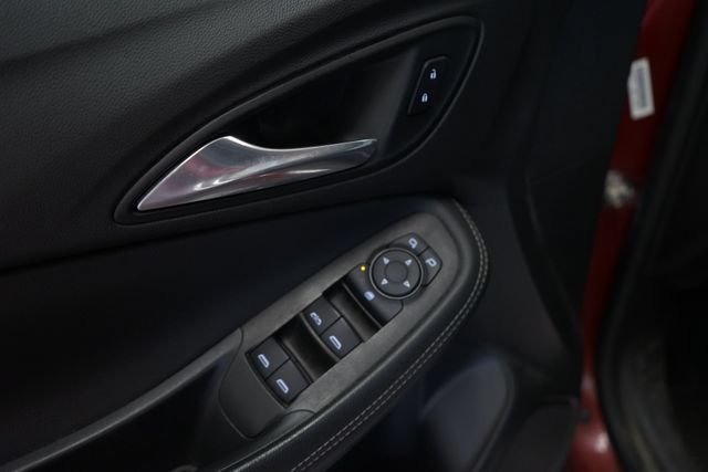 Used 2020 Buick Encore GX Preferred w/ Sport Touring Package AWD/4WD image 17