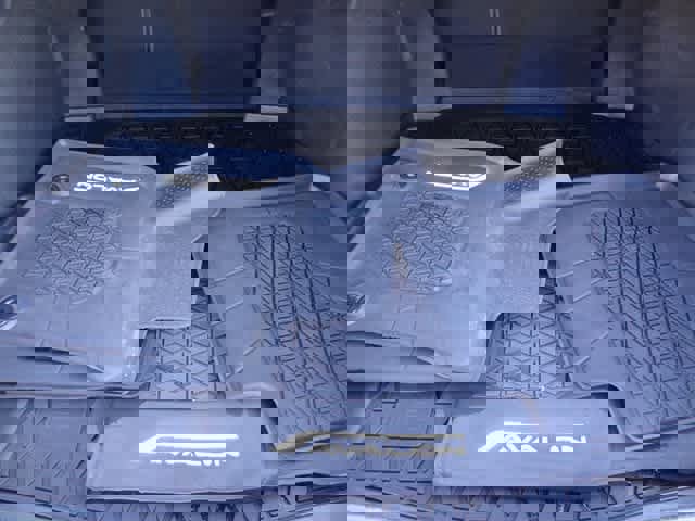 Used 2019 Toyota Avalon Limited image 10