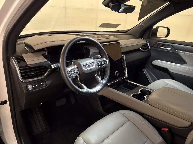 Used 2026 GMC Acadia Elevation w/ Elevation Premium Package FWD image 4
