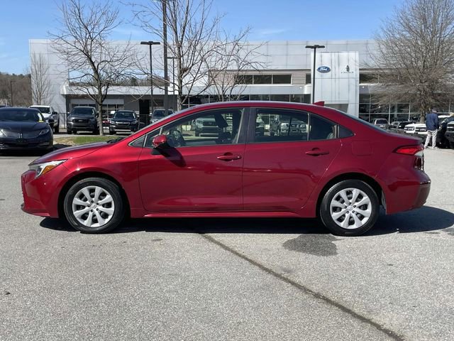Used 2023 Toyota Corolla LE image 2