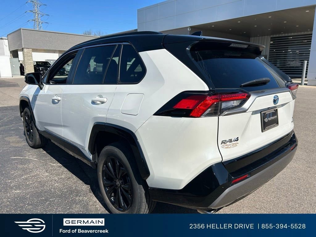 Used 2022 Toyota RAV4 XSE AWD/4WD image 5