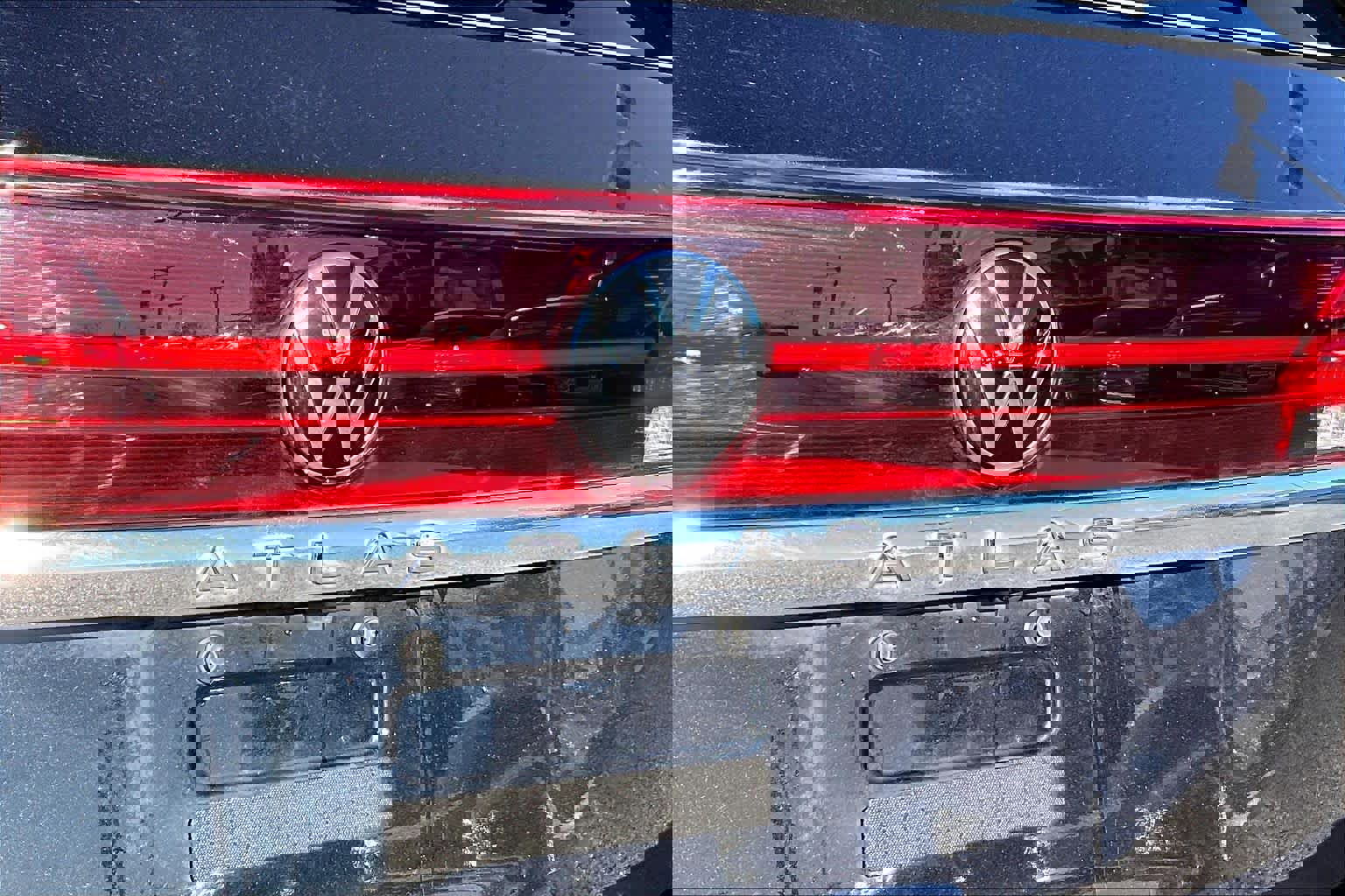 Used 2025 Volkswagen Atlas SE image 10