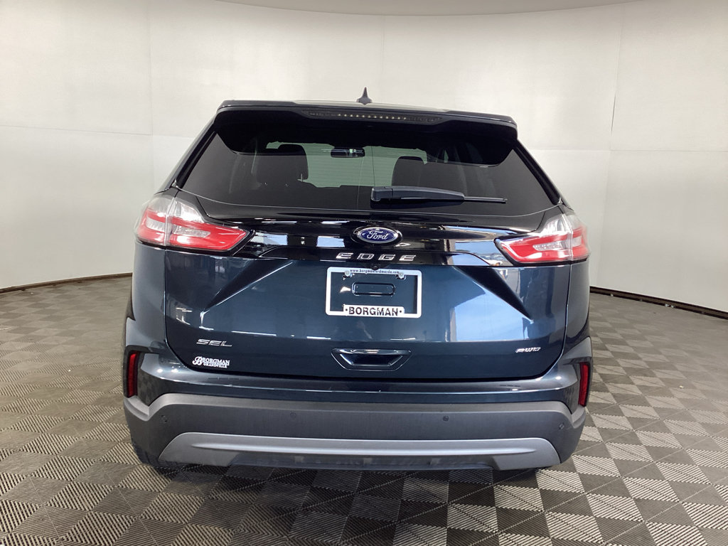 Certified 2023 Ford Edge SEL w/ Convenience Package AWD/4WD image 3