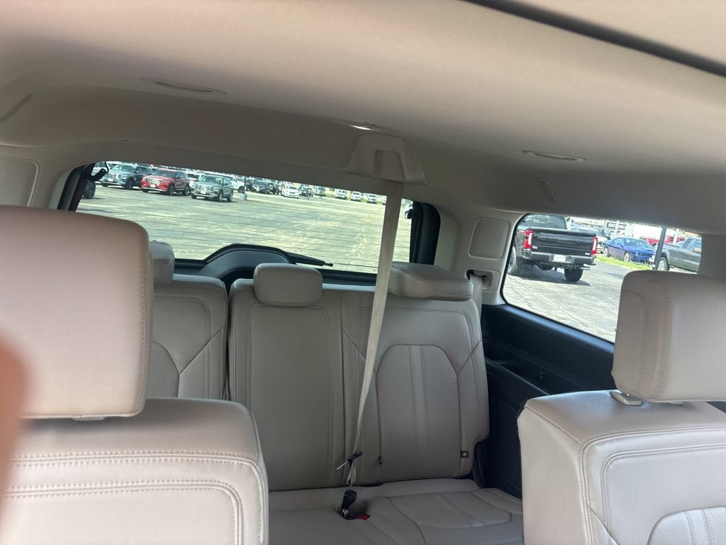 Certified 2022 Ford Expedition Limited AWD/4WD image 11