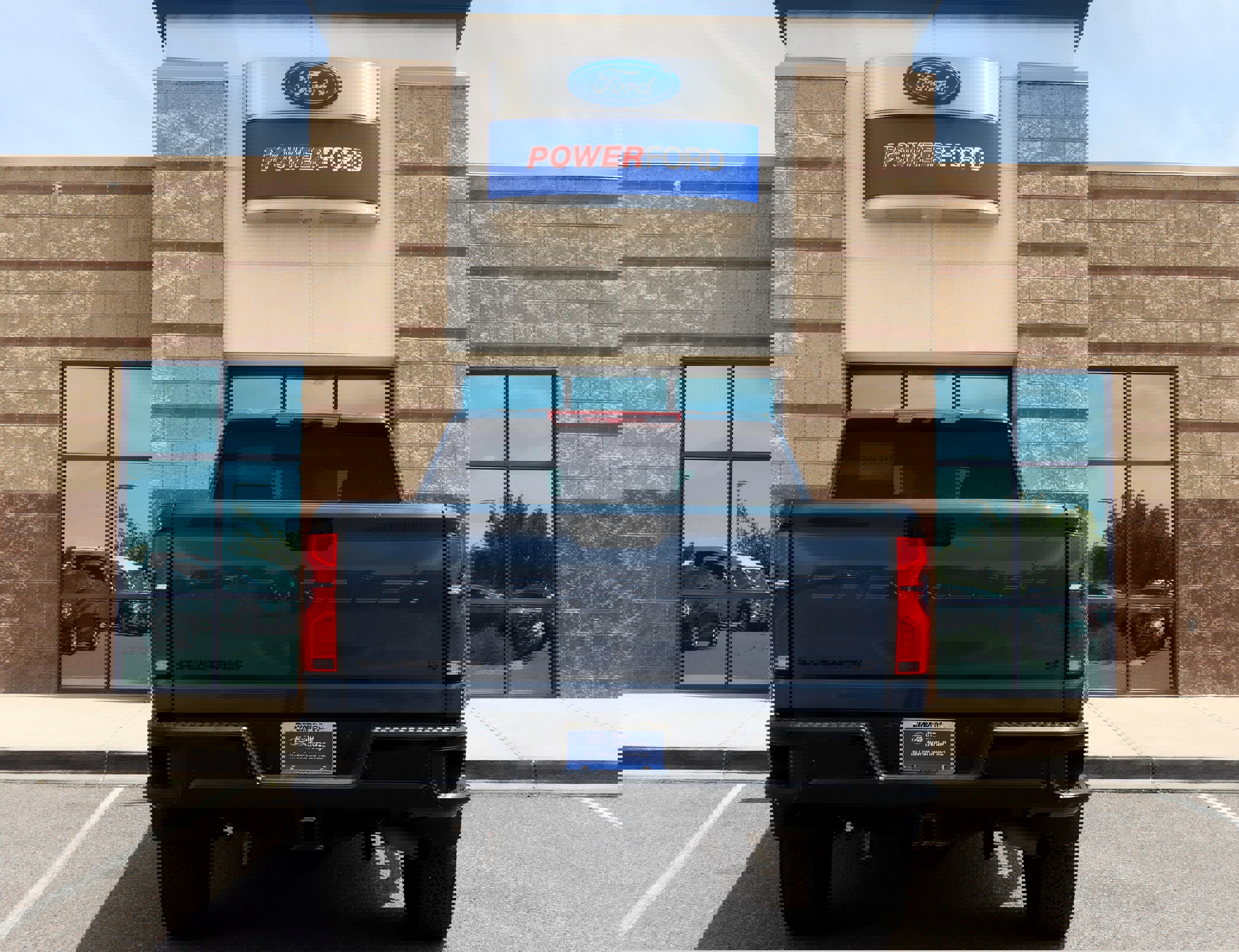 Used 2025 Chevrolet Silverado 2500 LT w/ Trail Boss Package image 4