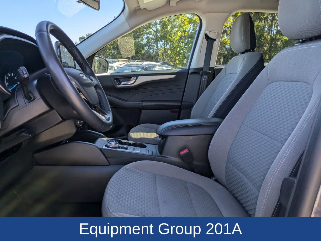 Certified 2021 Ford Escape SE w/ SE Sport Appearance Package FWD image 14