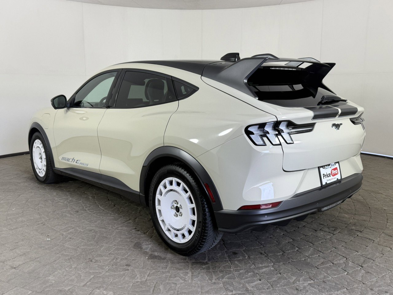 Certified 2025 Ford Mustang Mach-E GT AWD/4WD image 5