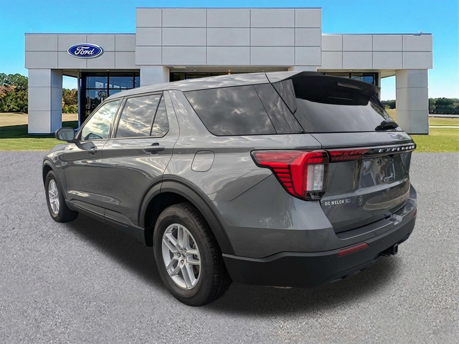 Certified 2026 Ford Explorer Active RWD image 6