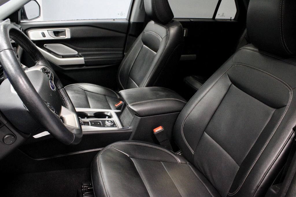 Certified 2023 Ford Explorer Limited w/ Limited Technology Package AWD/4WD image 24