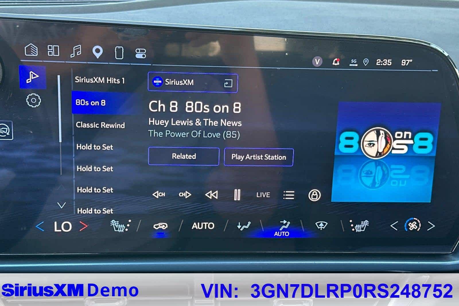 Used 2024 Chevrolet Equinox EV LT FWD image 28
