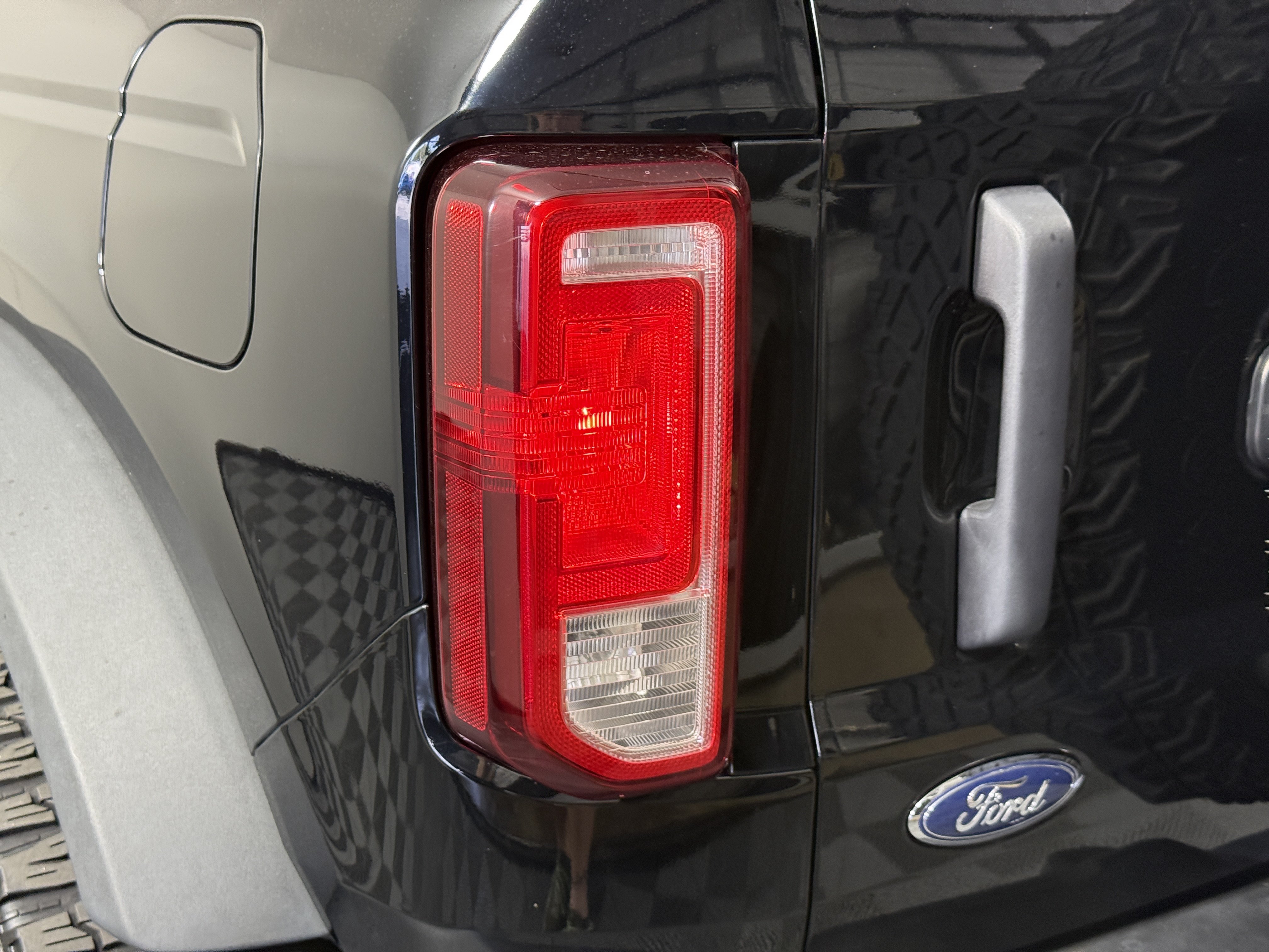 Certified 2023 Ford Bronco 4-Door AWD/4WD image 8