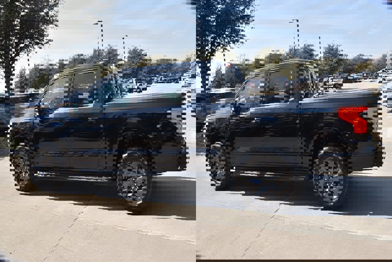 Certified 2025 Ford F150 Lightning Lariat image 4