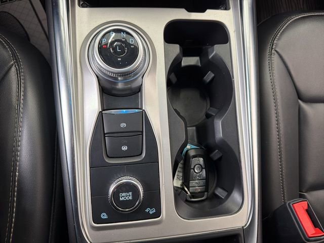 Certified 2022 Ford Explorer XLT w/ Equipment Group 202A image 28