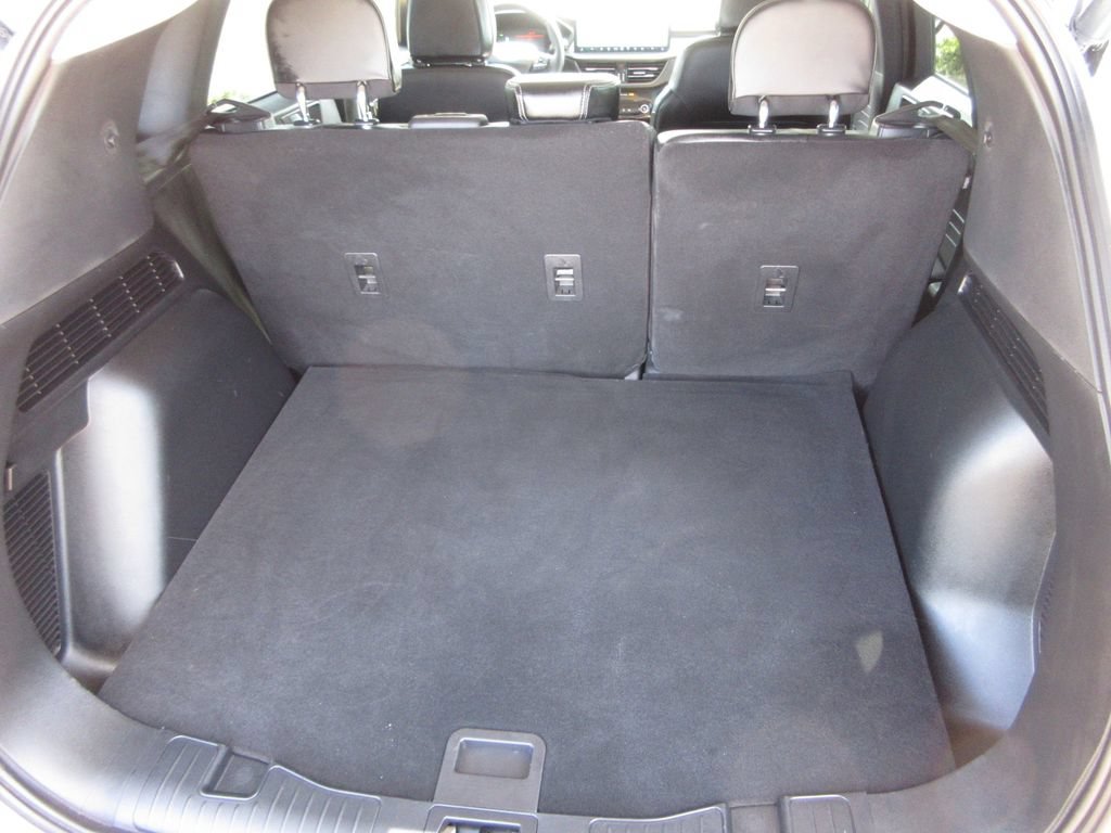 Certified 2025 Ford Escape SE FWD image 27