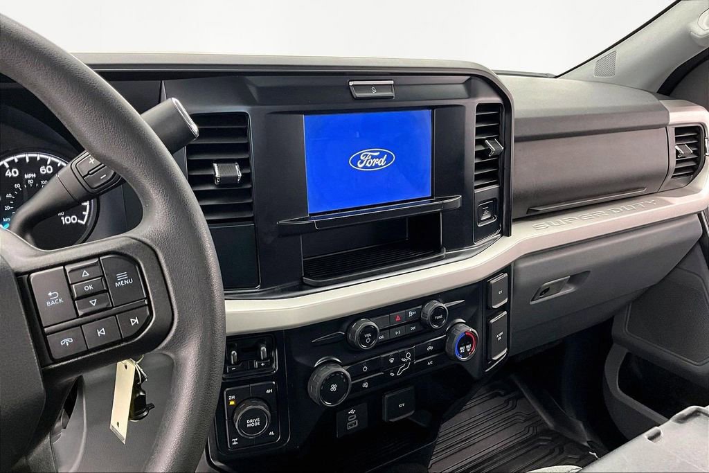 Certified 2025 Ford F350 XLT w/ FX4 Off-Road Package image 7