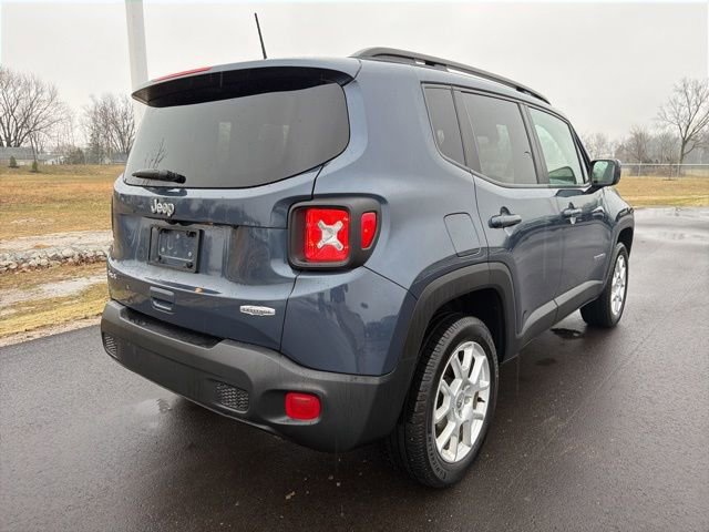 Used 2020 Jeep Renegade Latitude w/ Cold Weather Group image 4
