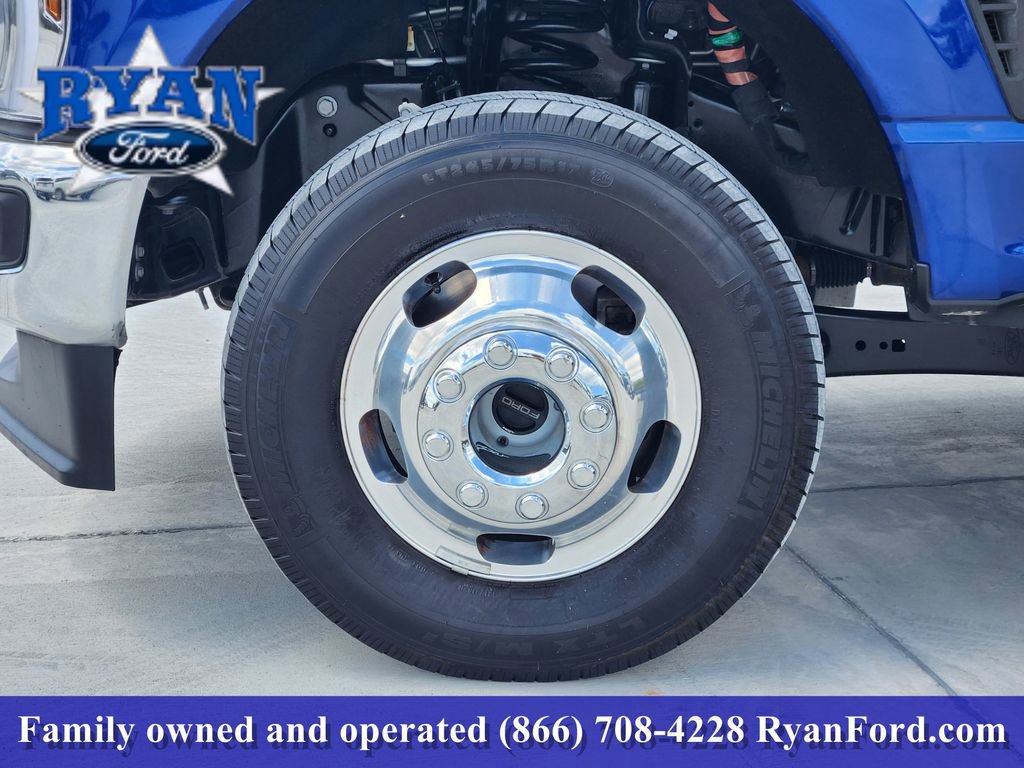 Certified 2026 Ford F350 Lariat image 6