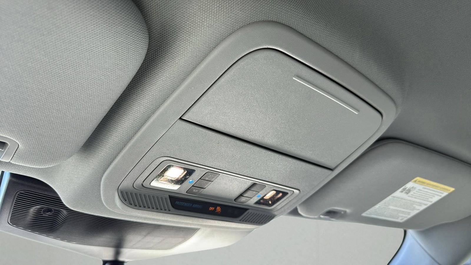 Certified 2023 Ford Explorer XLT w/ Equipment Group 202A image 19