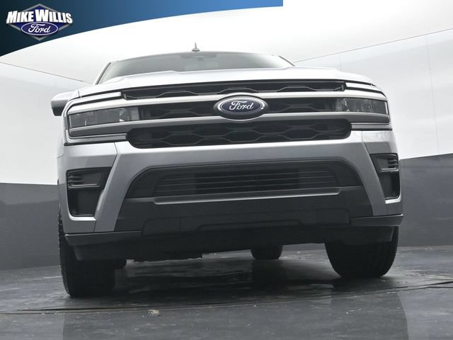 Certified 2023 Ford Expedition XLT RWD image 18