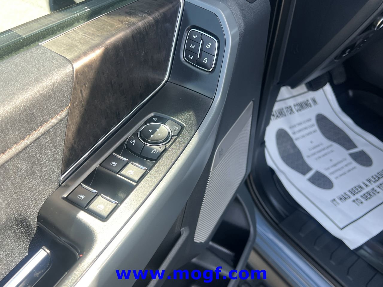 Certified 2023 Ford F150 Lightning Lariat w/ Equipment Group 511A High AWD/4WD image 19