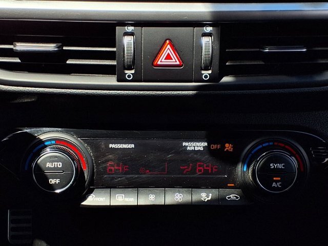 Used 2024 Kia Forte GT-Line w/ GT-Line Premium Package FWD image 11