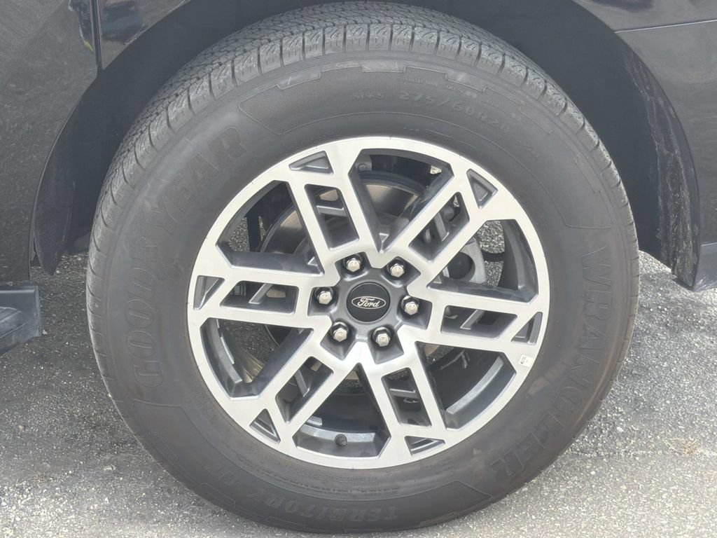 Certified 2025 Ford Expedition Max Active RWD image 10