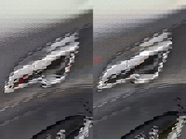 Used 2025 Kia Sportage X-Line w/ Premium Package image 15