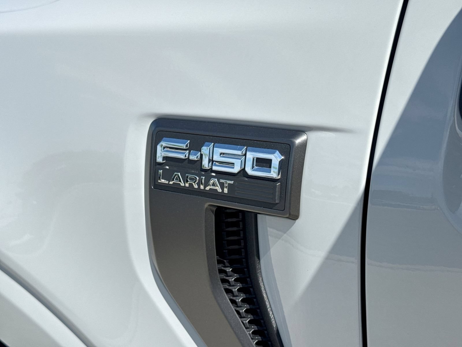 Certified 2023 Ford F150 Lariat w/ Equipment Group 502A High AWD/4WD image 16