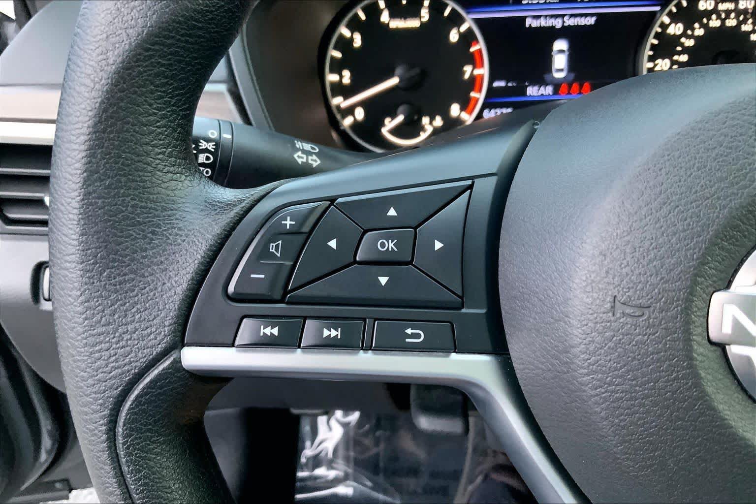 Used 2024 Nissan Altima 2.5 SV FWD image 22