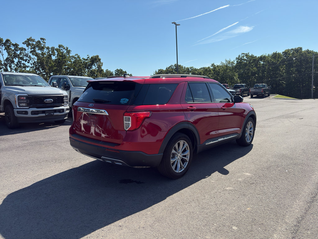 Certified 2023 Ford Explorer XLT w/ Equipment Group 202A RWD image 3