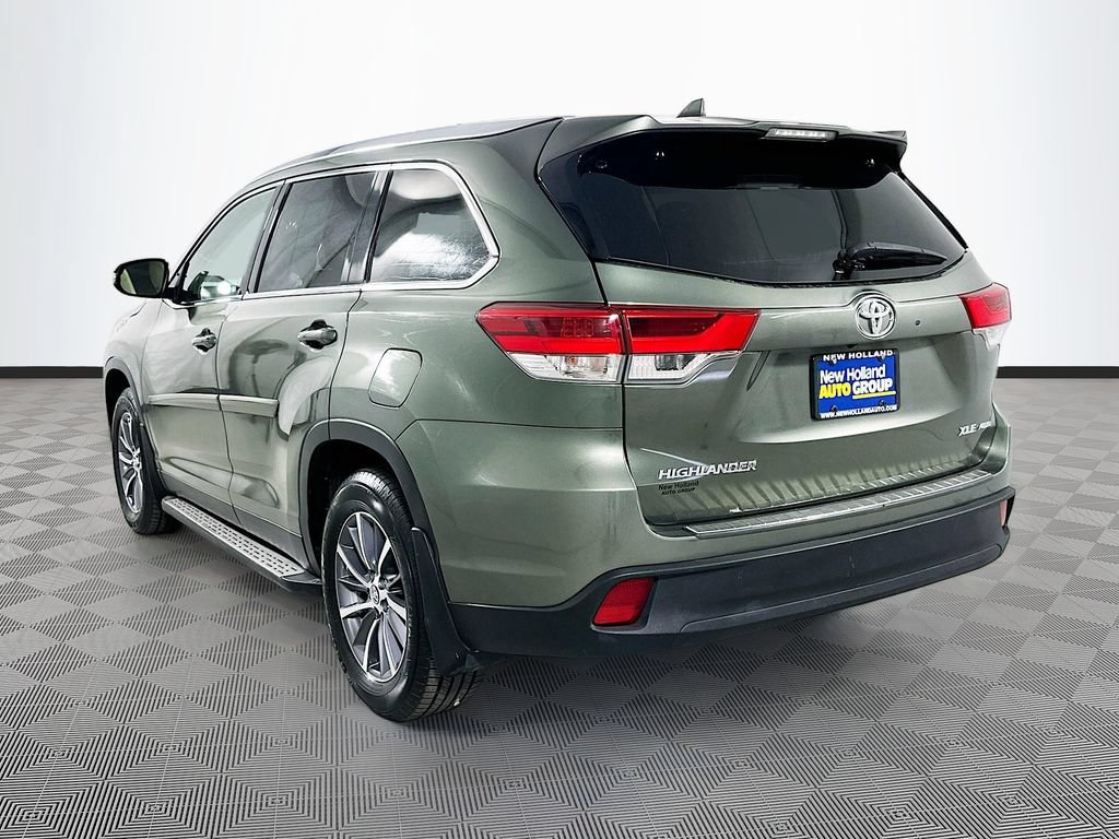Used 2019 Toyota Highlander XLE w/ Protection Package #3 AWD/4WD image 8